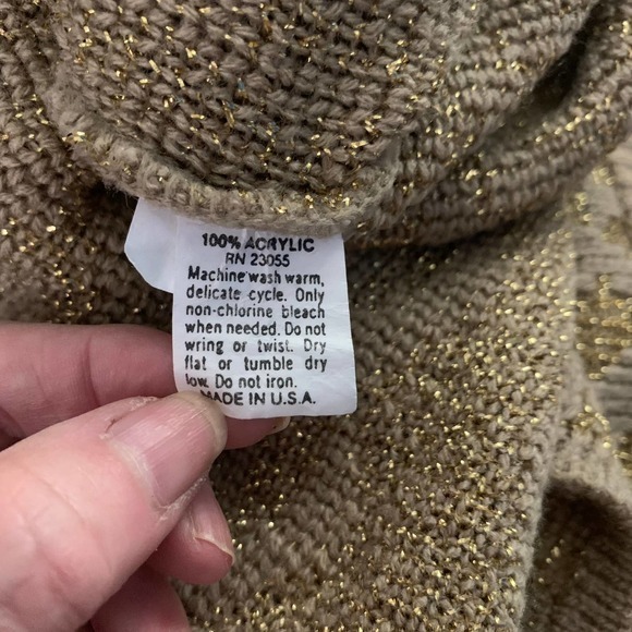WYE OAKS Vintage Gold Metallic Geometric Pullover Sweater - Picture 8 of 8